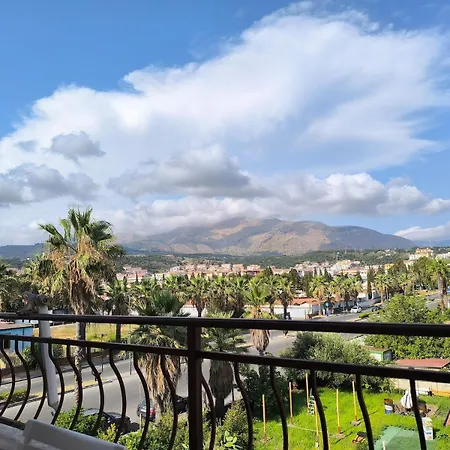 Sunny 100 Meters From The Sea *