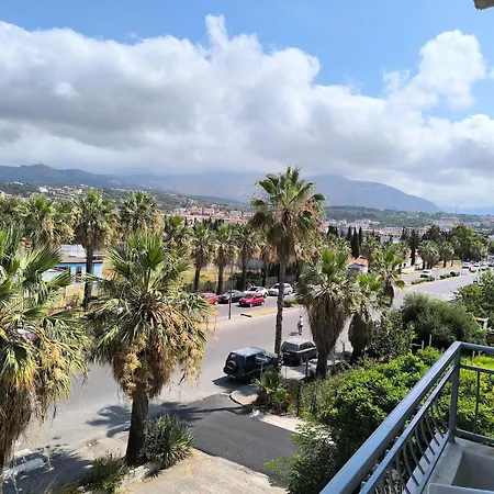 شقة Sunny 100 Meters From The Sea